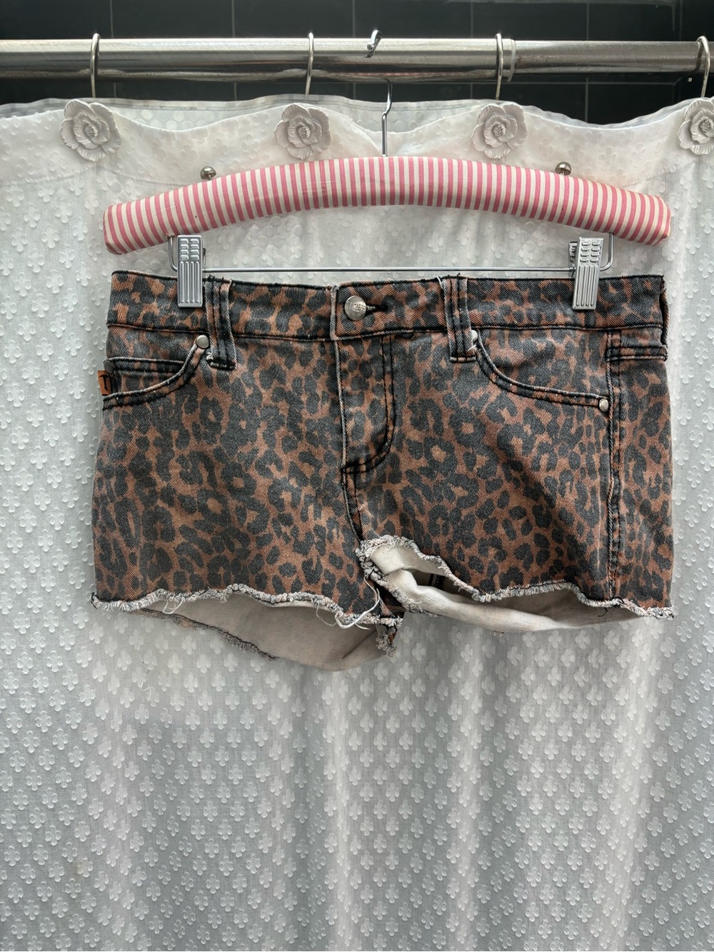 Tripp leopard jean shorts